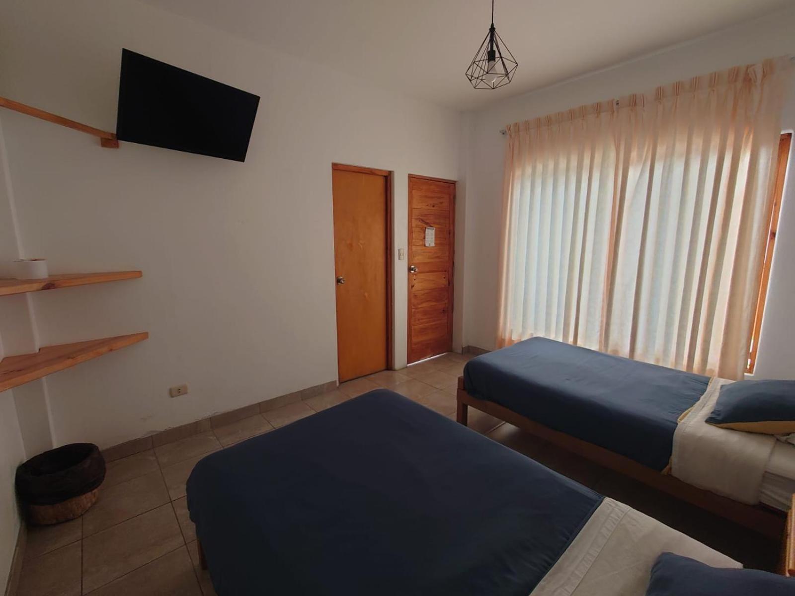 Ravenala Paracas Hostel Zewnętrze zdjęcie